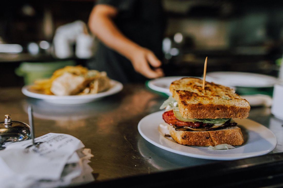 where to eat in ybor city